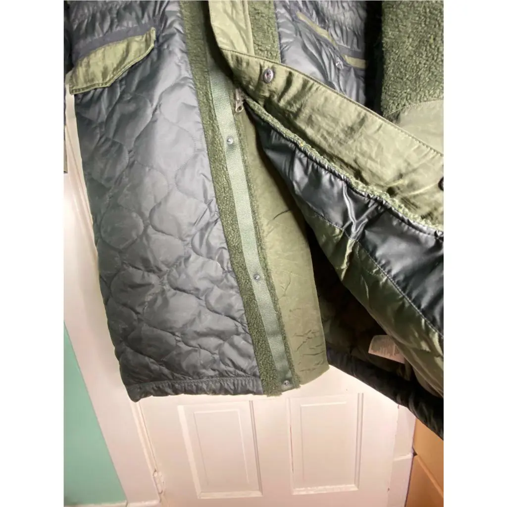 Nike clothing - Black & Sequoia (UPC: 193146279659) 4