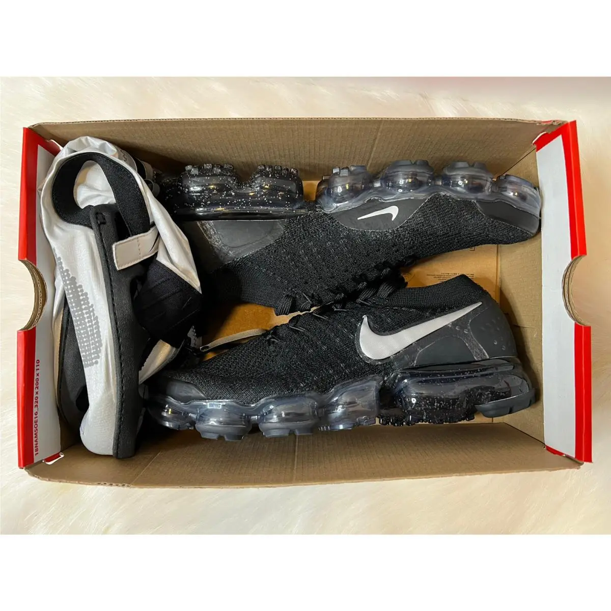 Nike shoes - Nike Air Vapormax Flyknit - Air Vapormax Flyknit - AR8557-001 - Black, Metalic Silver 6