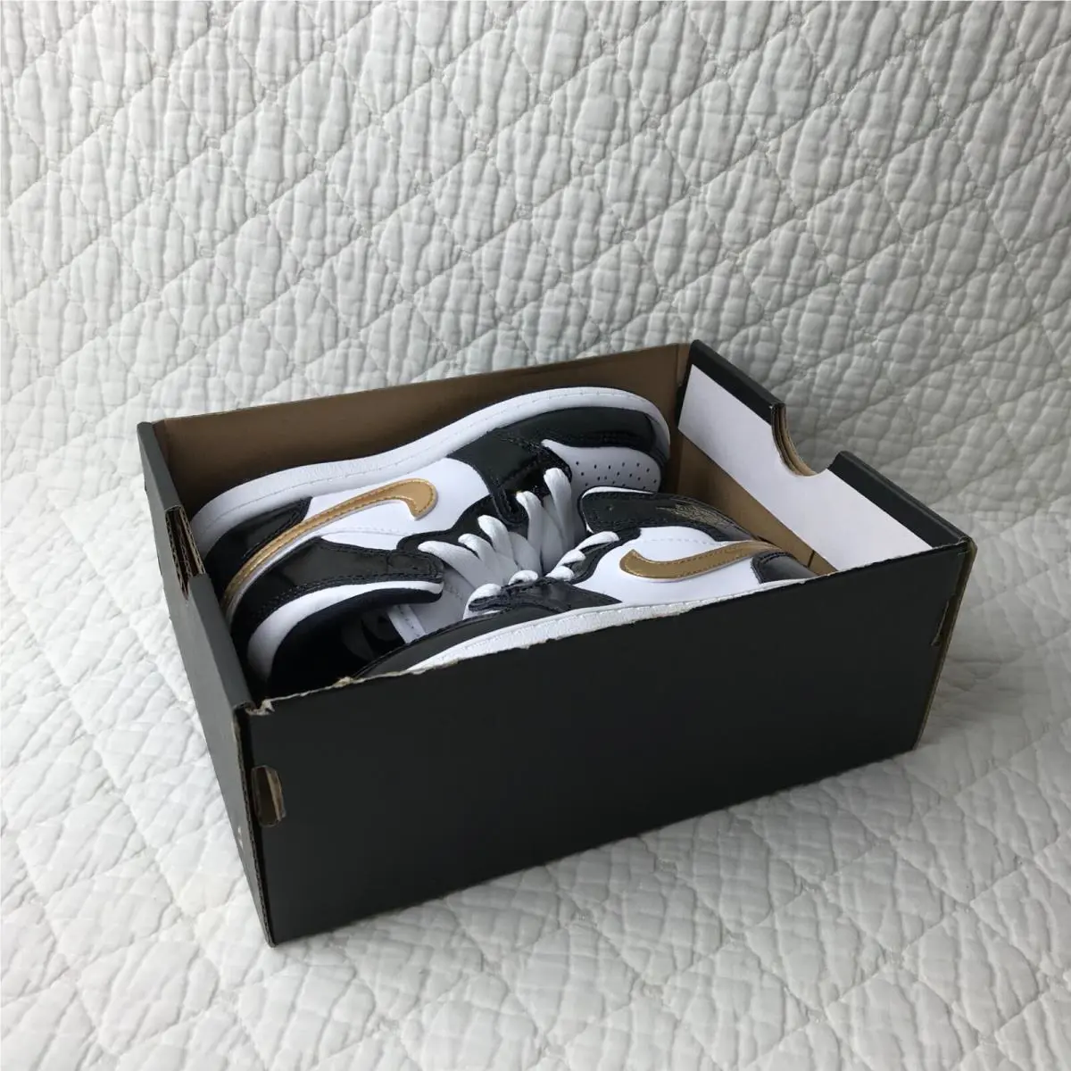 Nike shoes - Jordan 1 MID SE (PS) - BQ6932-007 - black/Metallic gold-white 8