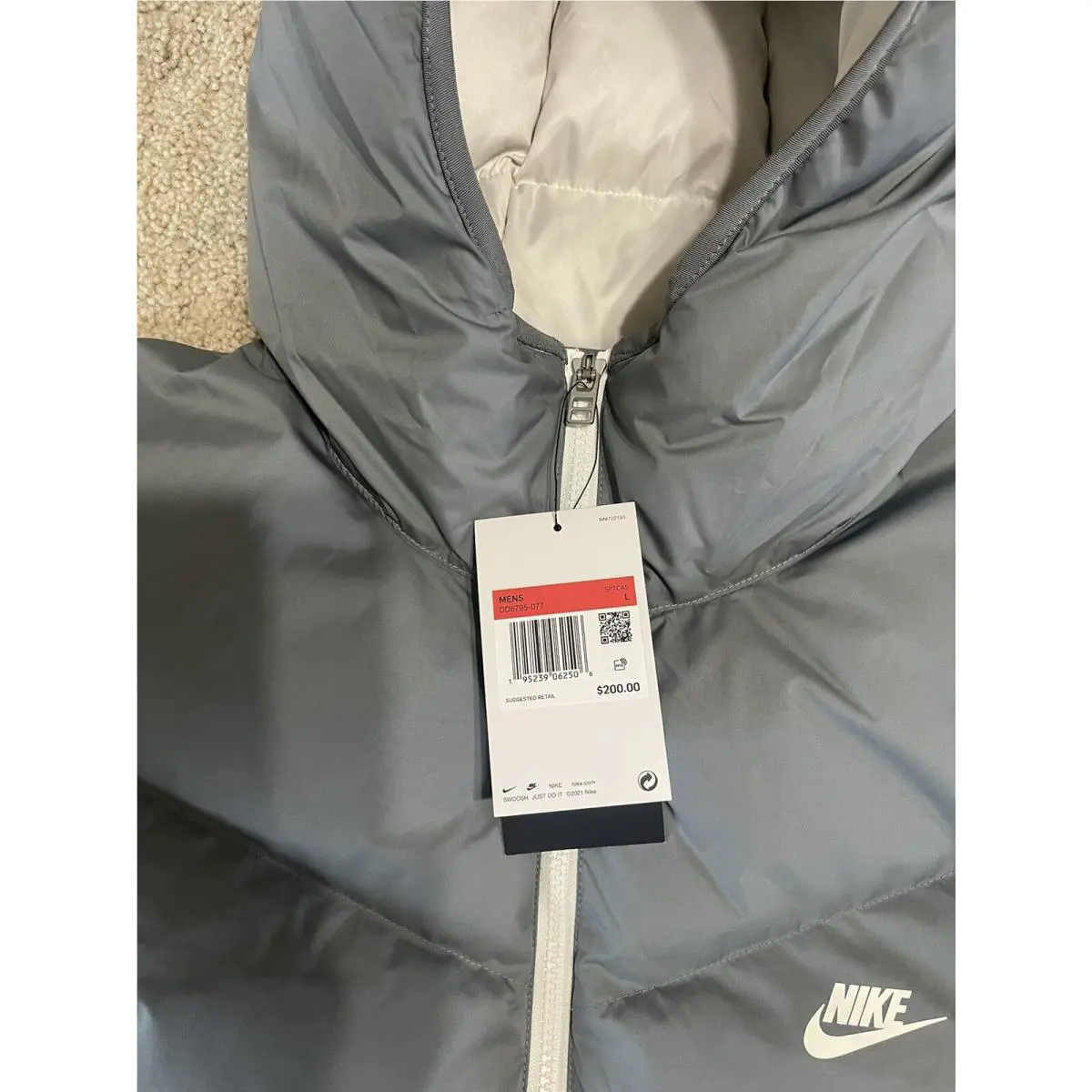 Nike clothing - Fill Windrunner - Fill Windrunner - Gray (UPC: 195239062506) 0