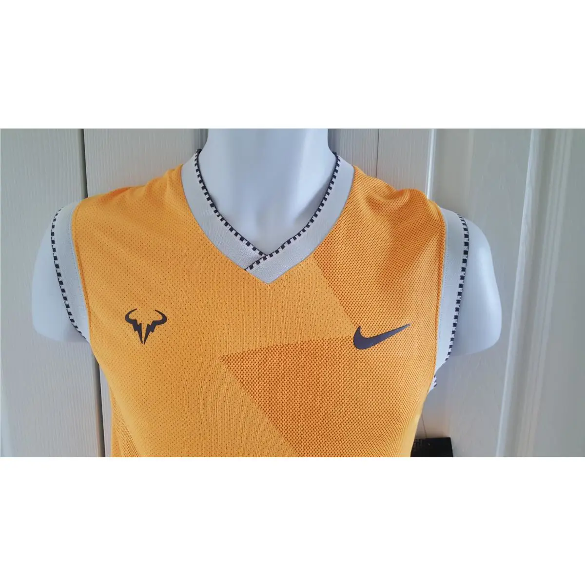 Nike clothing - Nike Court Rafael Nadal AeroReact - BV1099686 - Yellow (UPC: 885178749247) 9