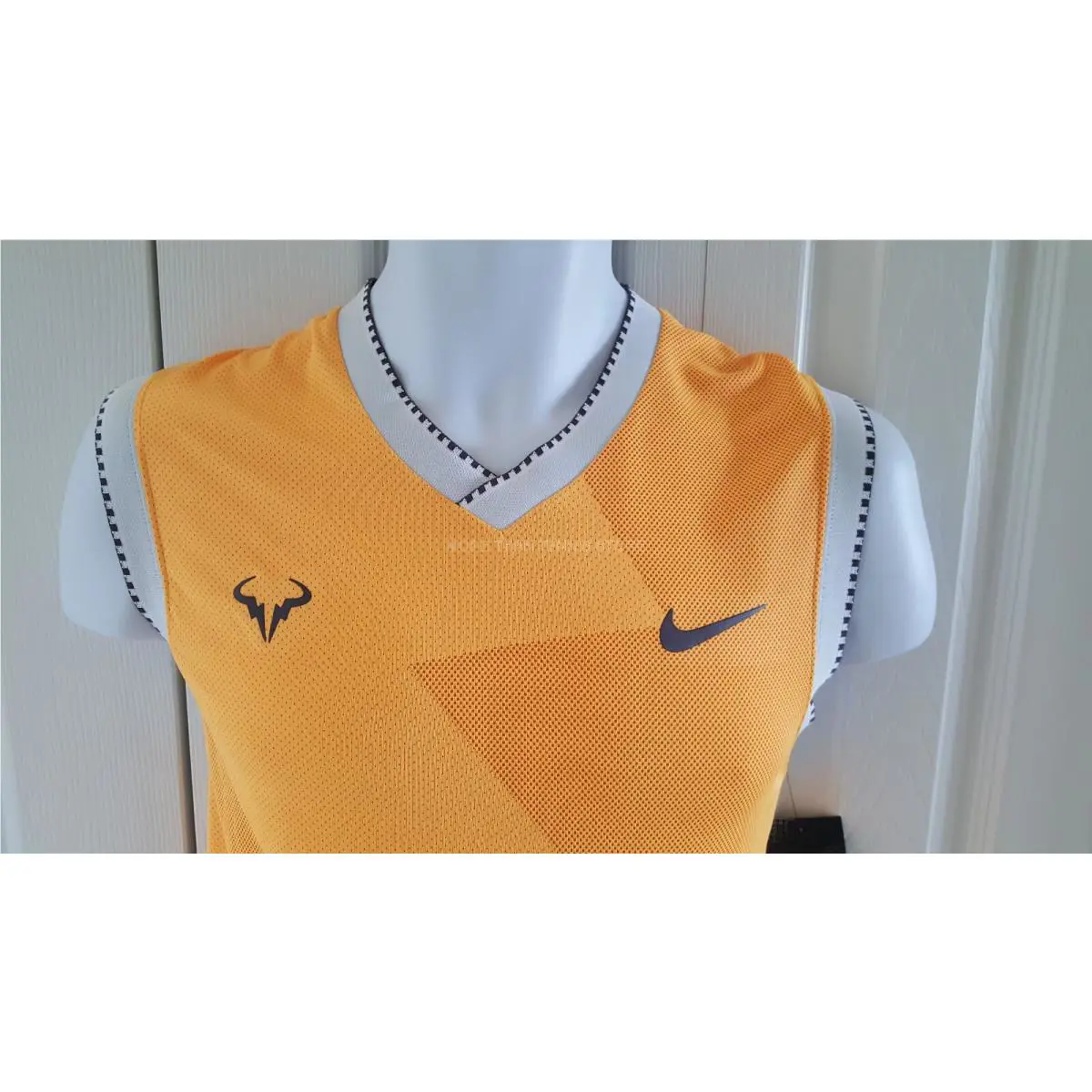 Nike clothing - Nike Court Rafael Nadal AeroReact - BV1099686 - Yellow (UPC: 885178749247) 17
