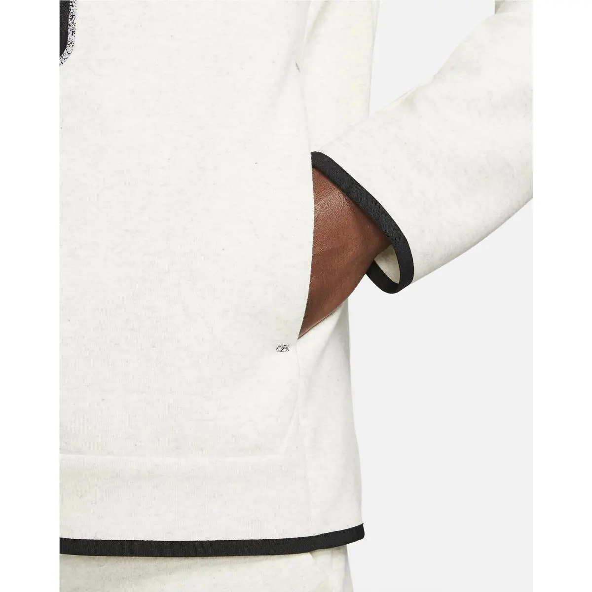 Nike clothing - DD4688-100 - DD4688-100 - White (UPC: 195238959616) 0