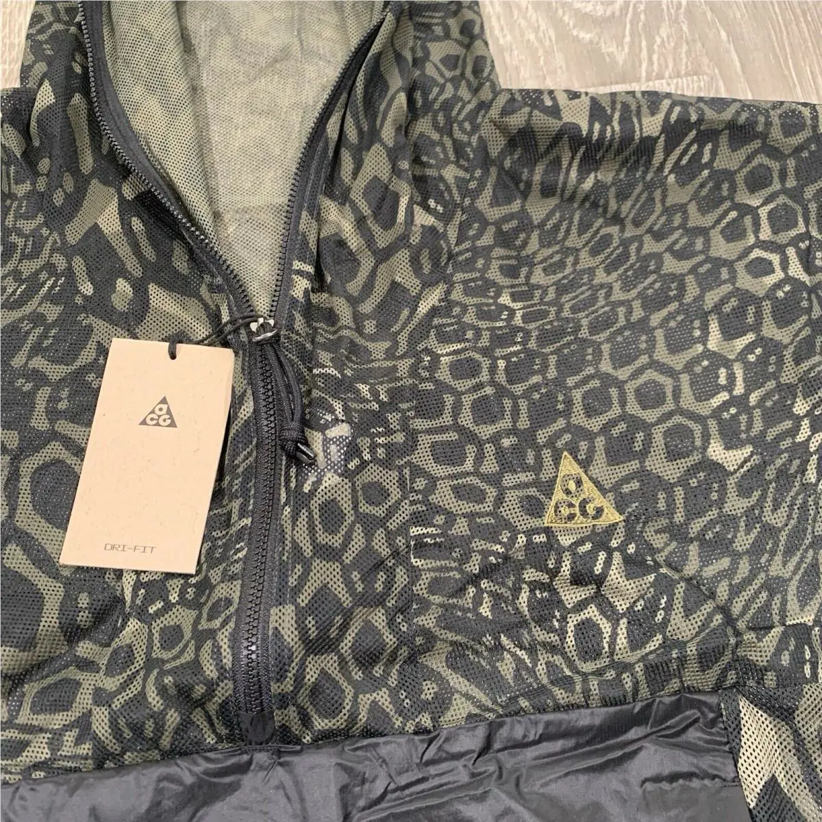 Nike clothing - NIKE ACG Happy Arachnid - ACG Happy Arachnid - DB4089355 - Black 1