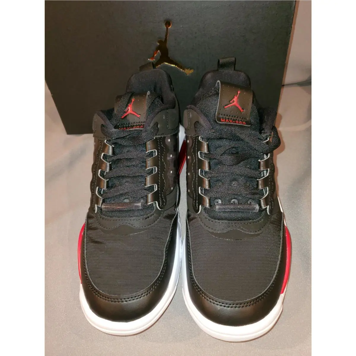 Nike shoes - Black (UPC: 193658546898) 1