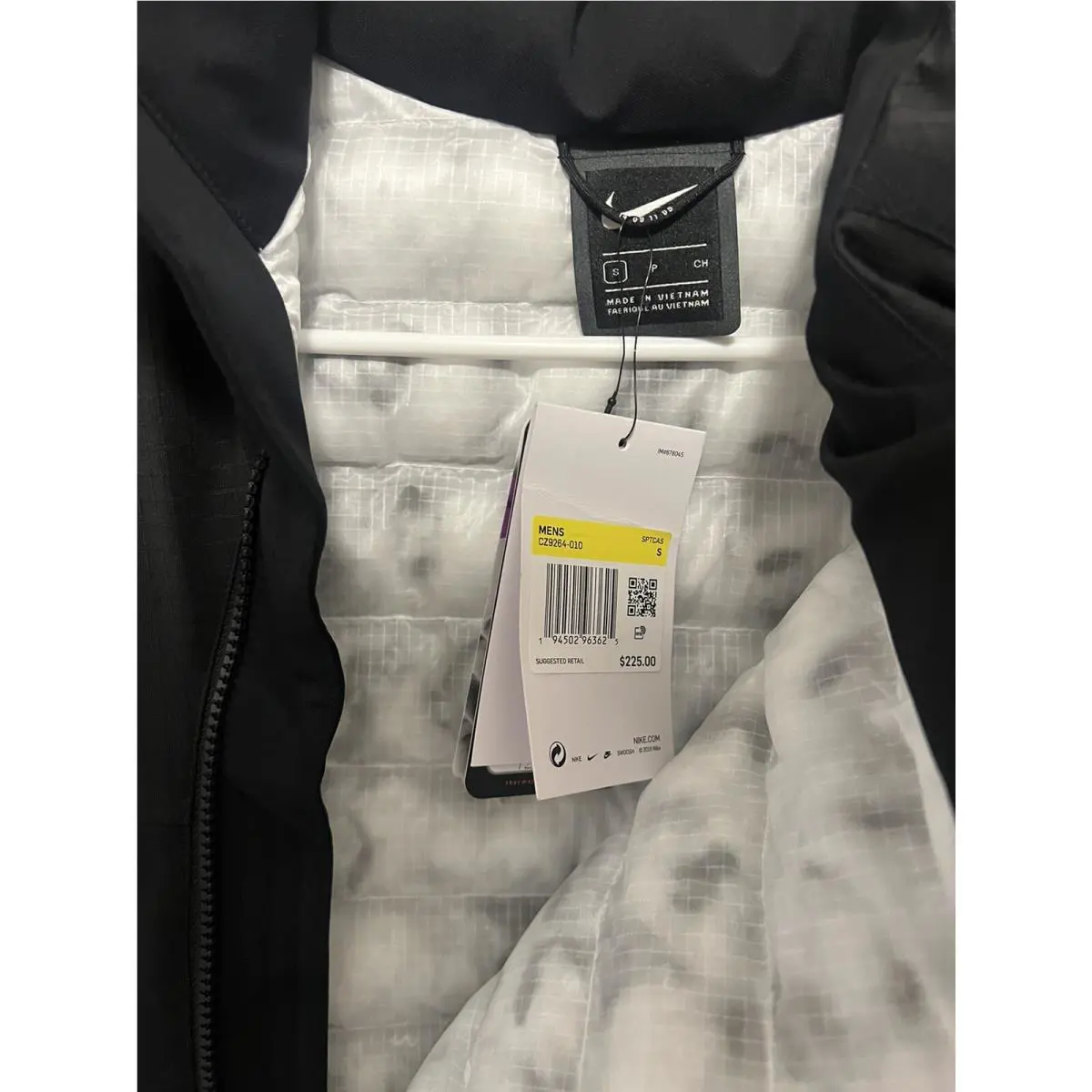 Nike clothing - Nike Sportswear Tech Pack Synthetic-Fill - CU3766-010 - Black, Manufacturer: Black/Black/Black (UPC: 194502963625) 3