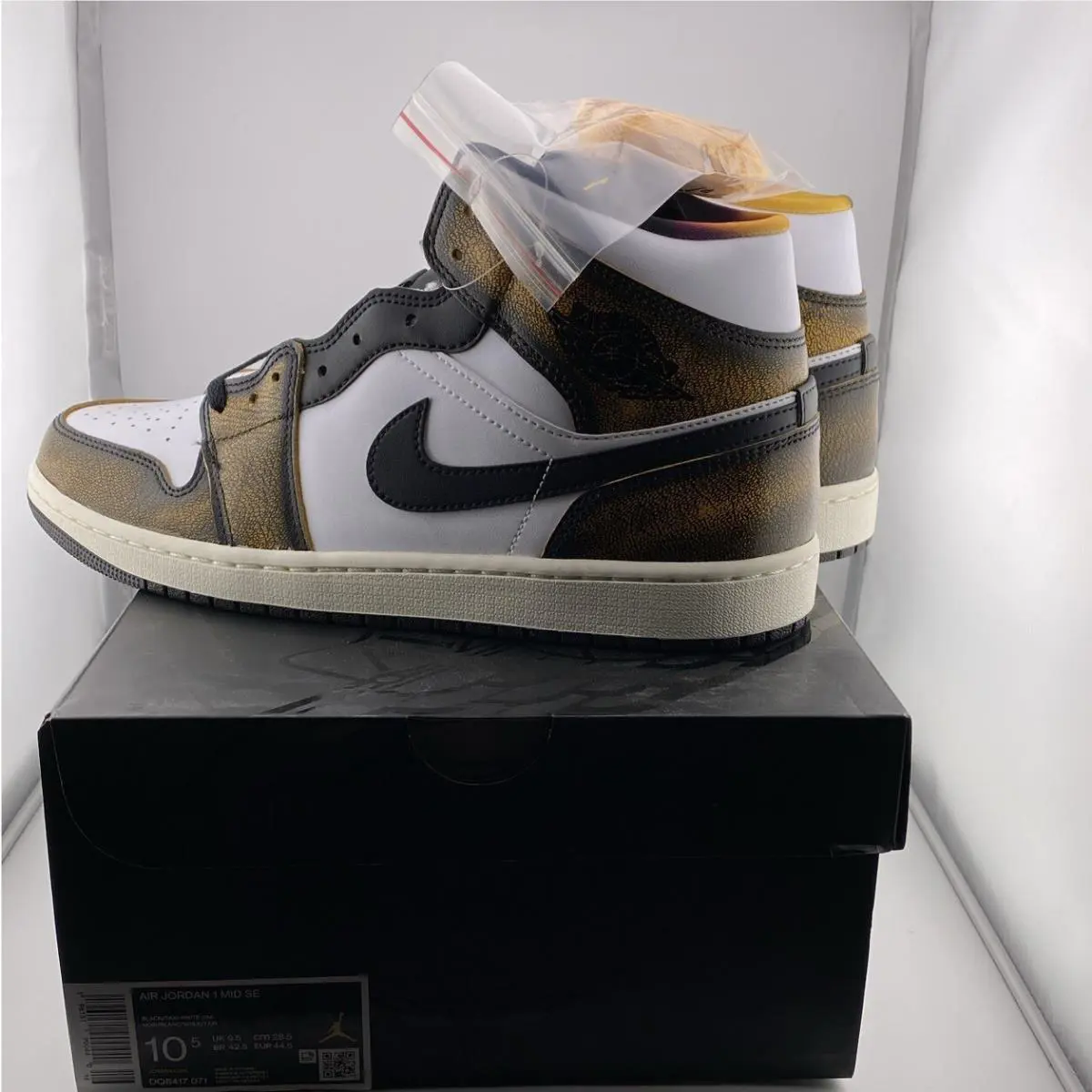 Nike shoes - Nike Air Jordan 1 - Air - DQ8417-071 - Multicolor (UPC: 0196151900440) 2