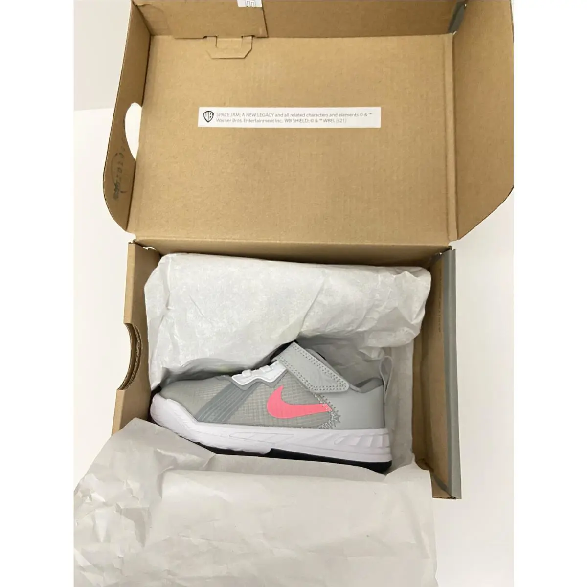 Nike shoes - Lebron 18 Space Jam Bugs Vs Marvin - DJ3762 005 - Gray 3