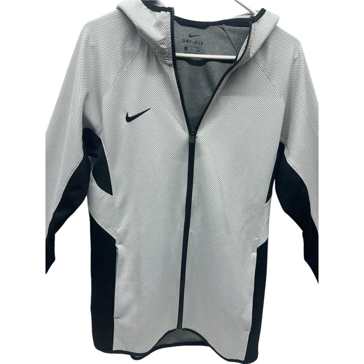 Nike clothing - White (UPC: 0194277294764) 0