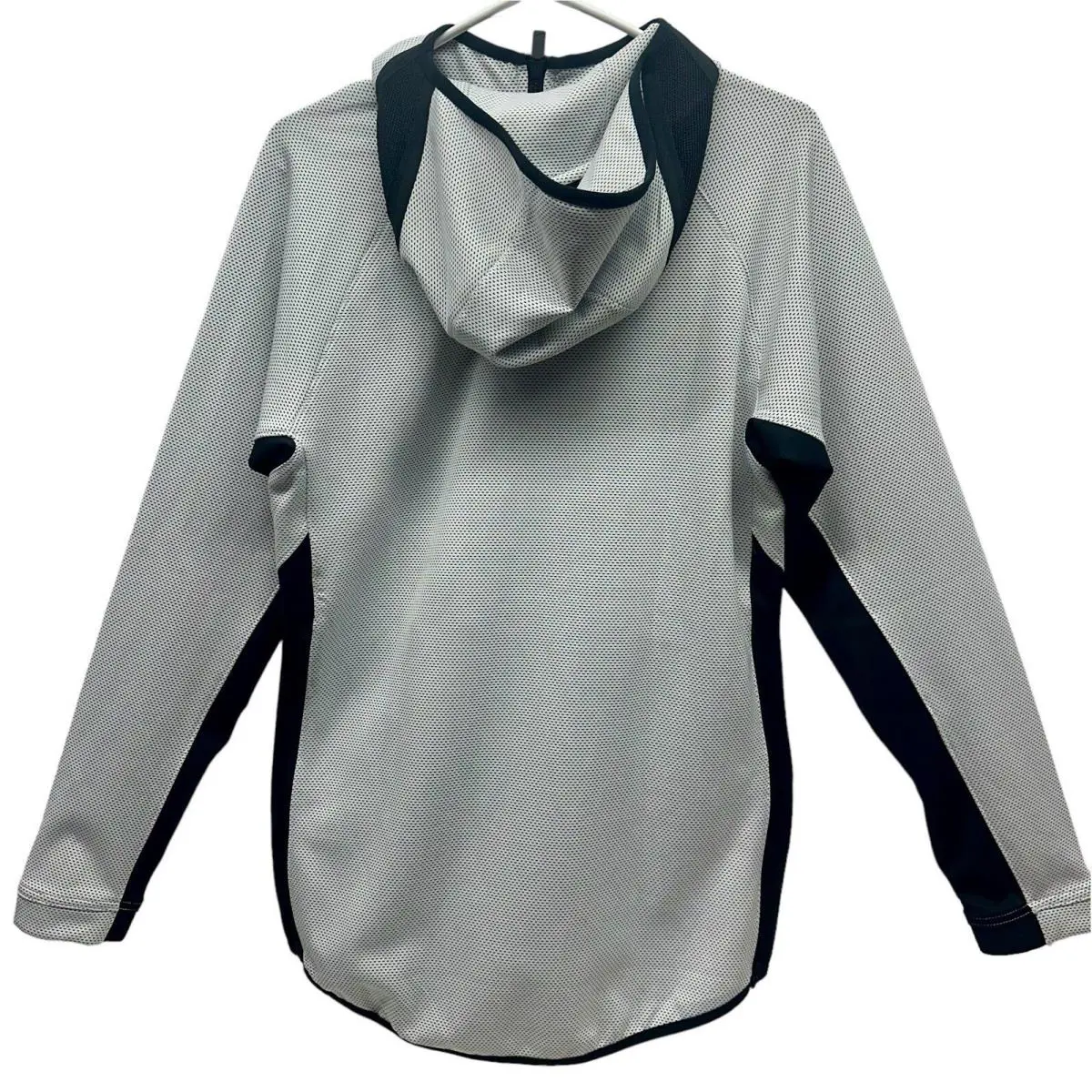 Nike clothing - White (UPC: 0194277294764) 1