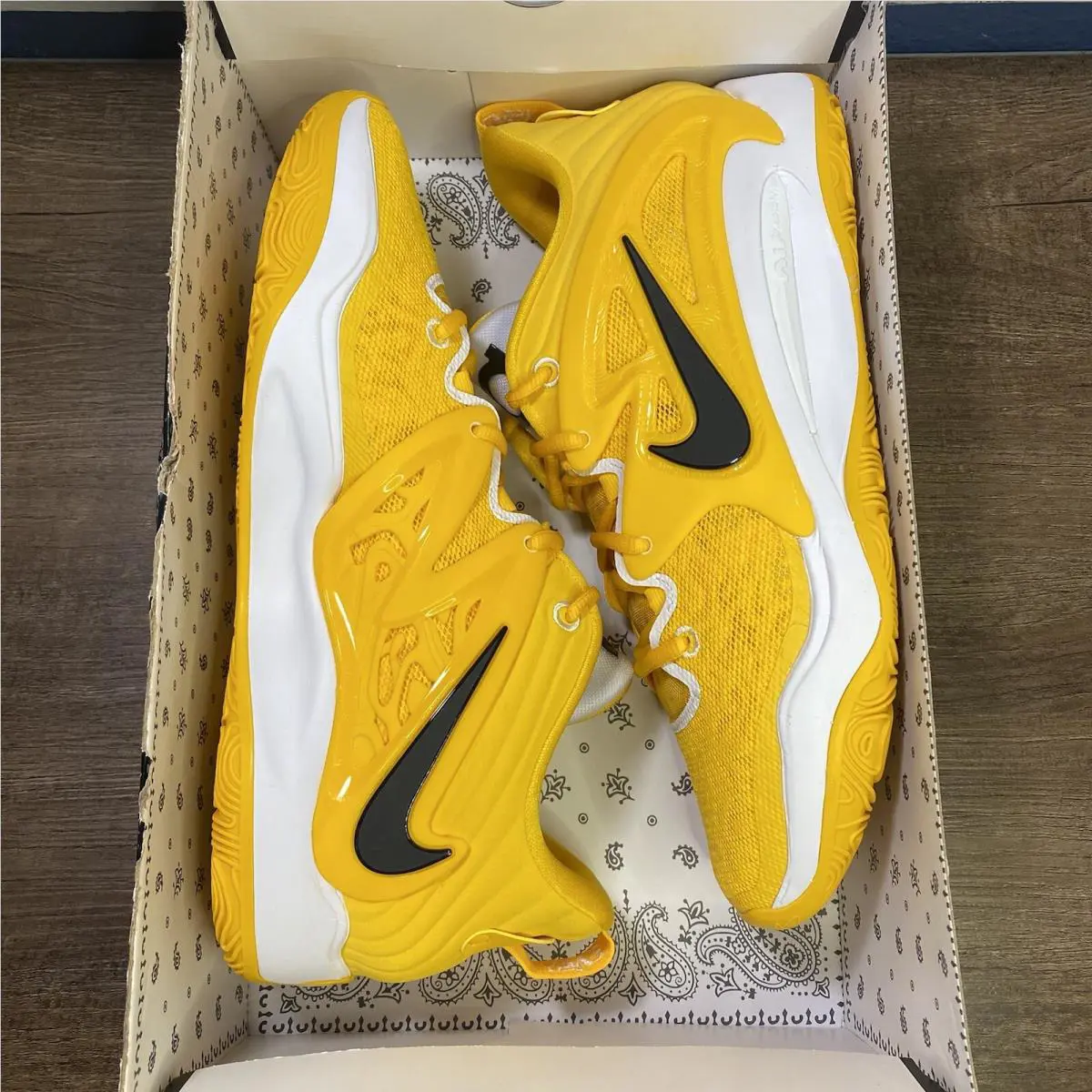 Nike shoes - Nike KD 15 - DZ6648-701 - Yellow 1