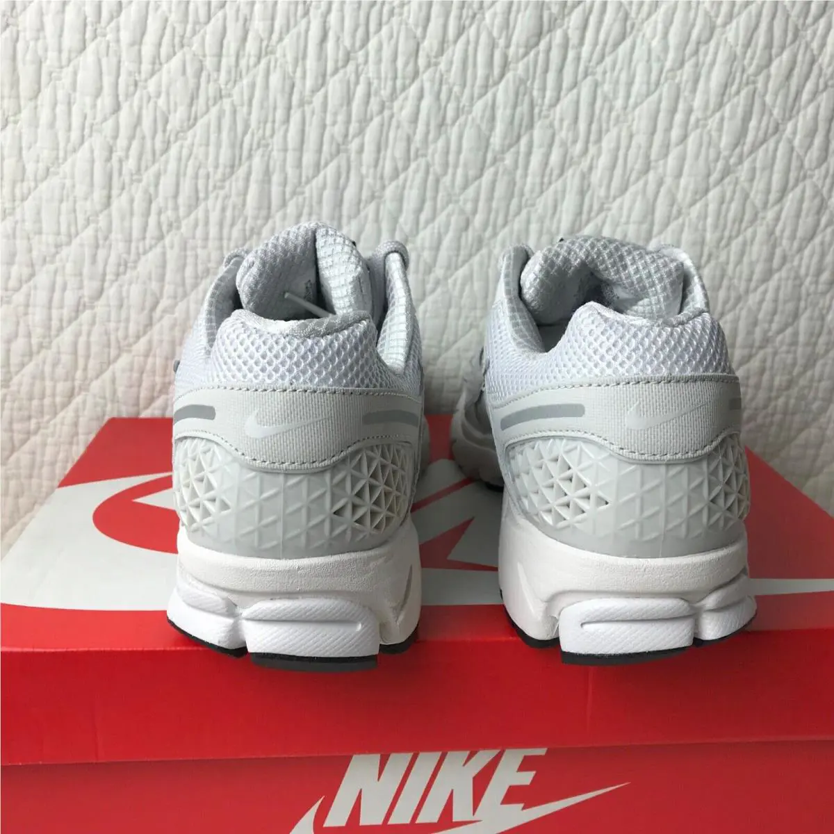 Nike shoes - BV1358001 - BV1358 001 - Vast Grey/Black-Sail (UPC: 192501310235) 4