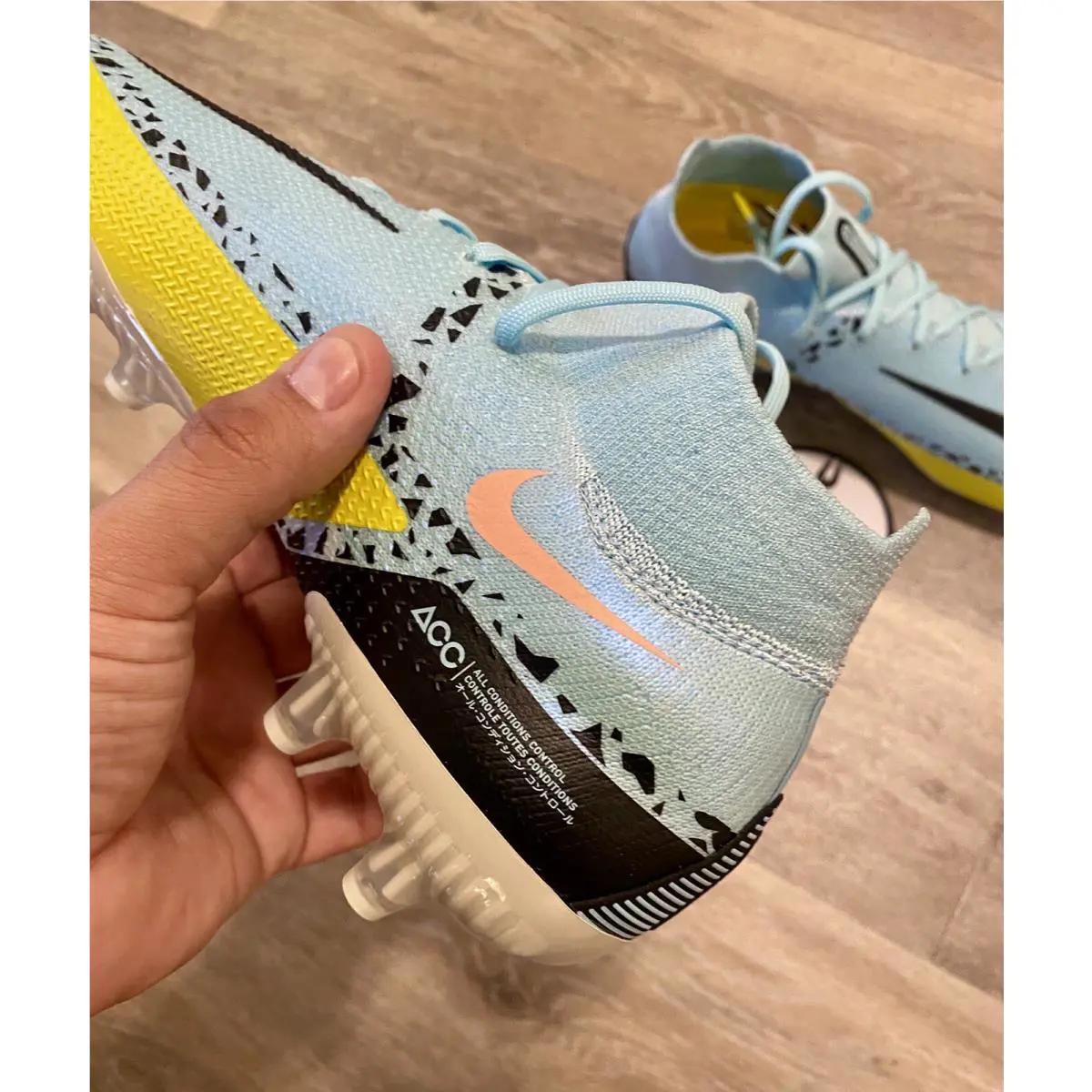 Nike shoes - Nike Phantom GT2 Elite DF AG-PRO - DC0749-408 - Glacier Ice/Yellow Strike/Sunset Glow/Black (UPC: 196149091938) 1
