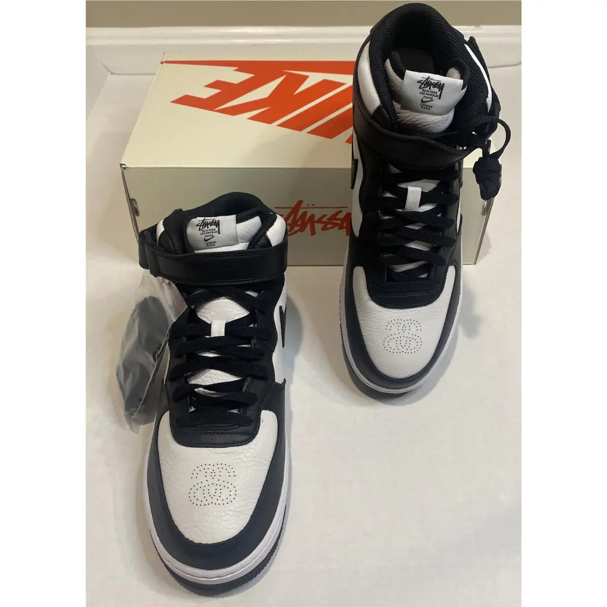 Nike shoes - Nike Air Force 1 - Air Force - DJ7840002 - Black/White 2