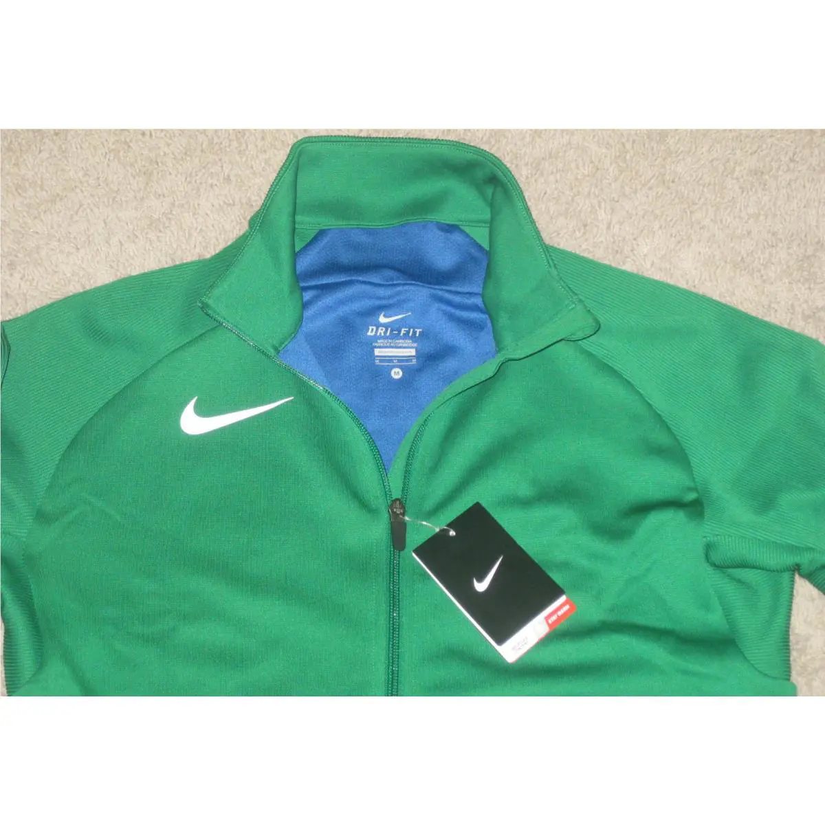 Nike clothing - Greens 1