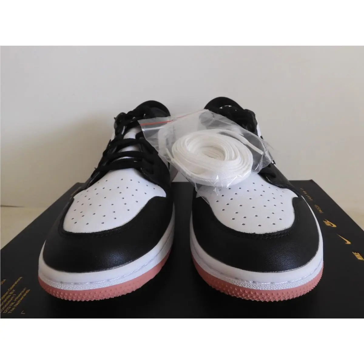 Nike shoes - AIR JORDAN 1 LOW G - White (UPC: 196154121989) 1