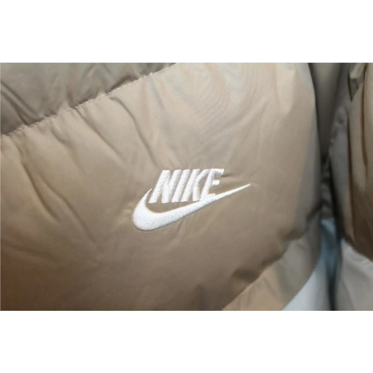 Nike clothing - Beige 3