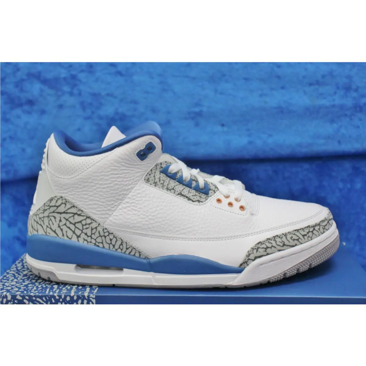 Nike shoes - Air Jordan 3 - Air - CT8532-148 - Blue 1