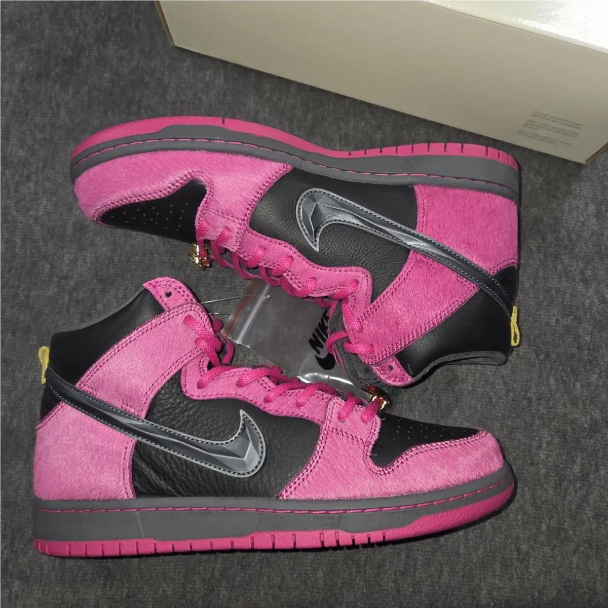 Nike shoes - Nike Dunk SB - Dunk - DX4356-600 - Pink 3