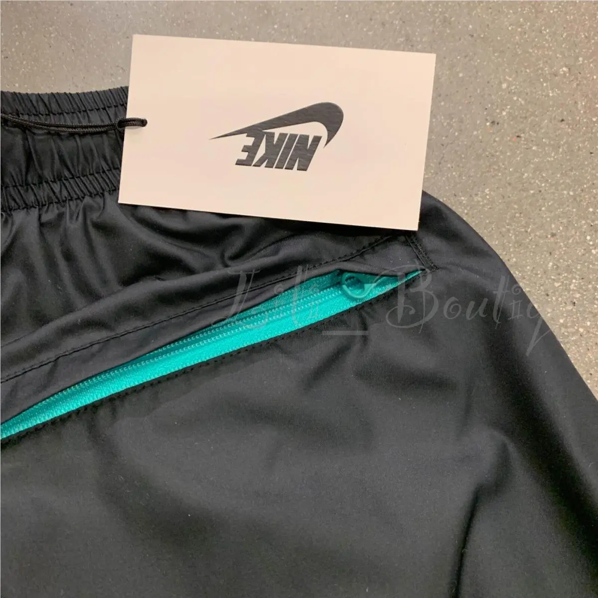 Nike clothing - Black/Hyper Jade (UPC: 192500050156) 4