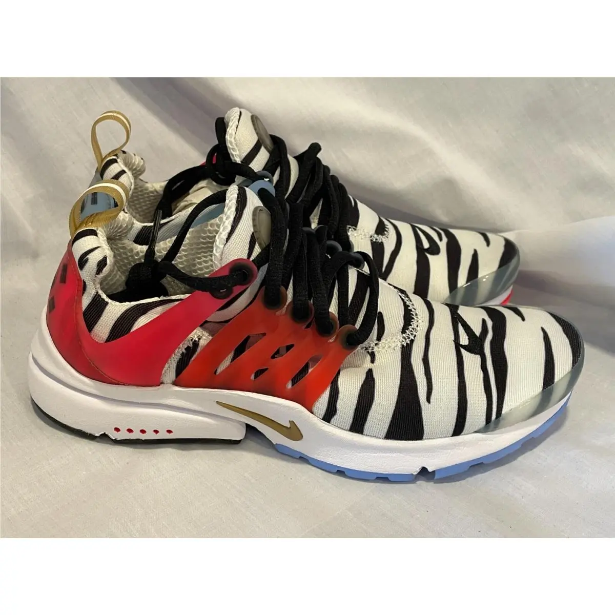 Nike Air Presto South Korea Mens XS White Metallic Gold Black CJ1229 100