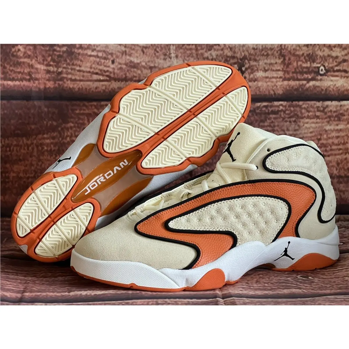 Nike Jordan OG Retro Coconut Milk Orange Women`s Sz 11 CW0907 108