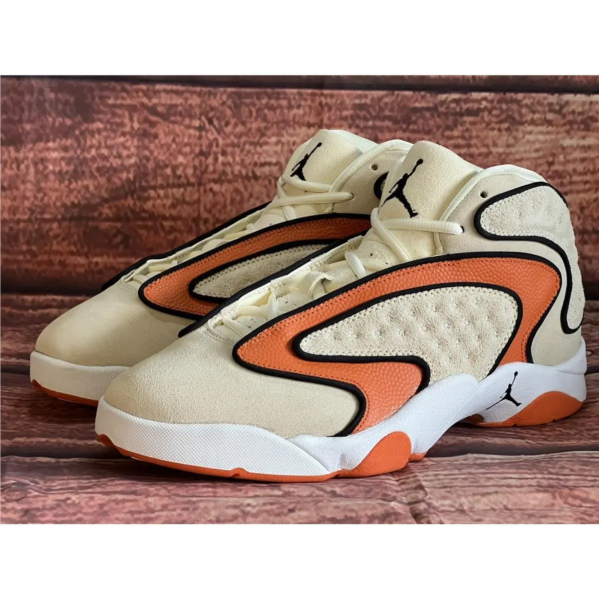 Nike shoes - Jordan OG - DM8326600 - COCONUT MILK /STARFISH BLACK 0