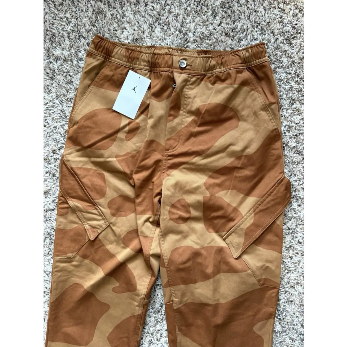 Nike clothing - Nike Air Jordan Essentials - Air Essentials - Brown 3