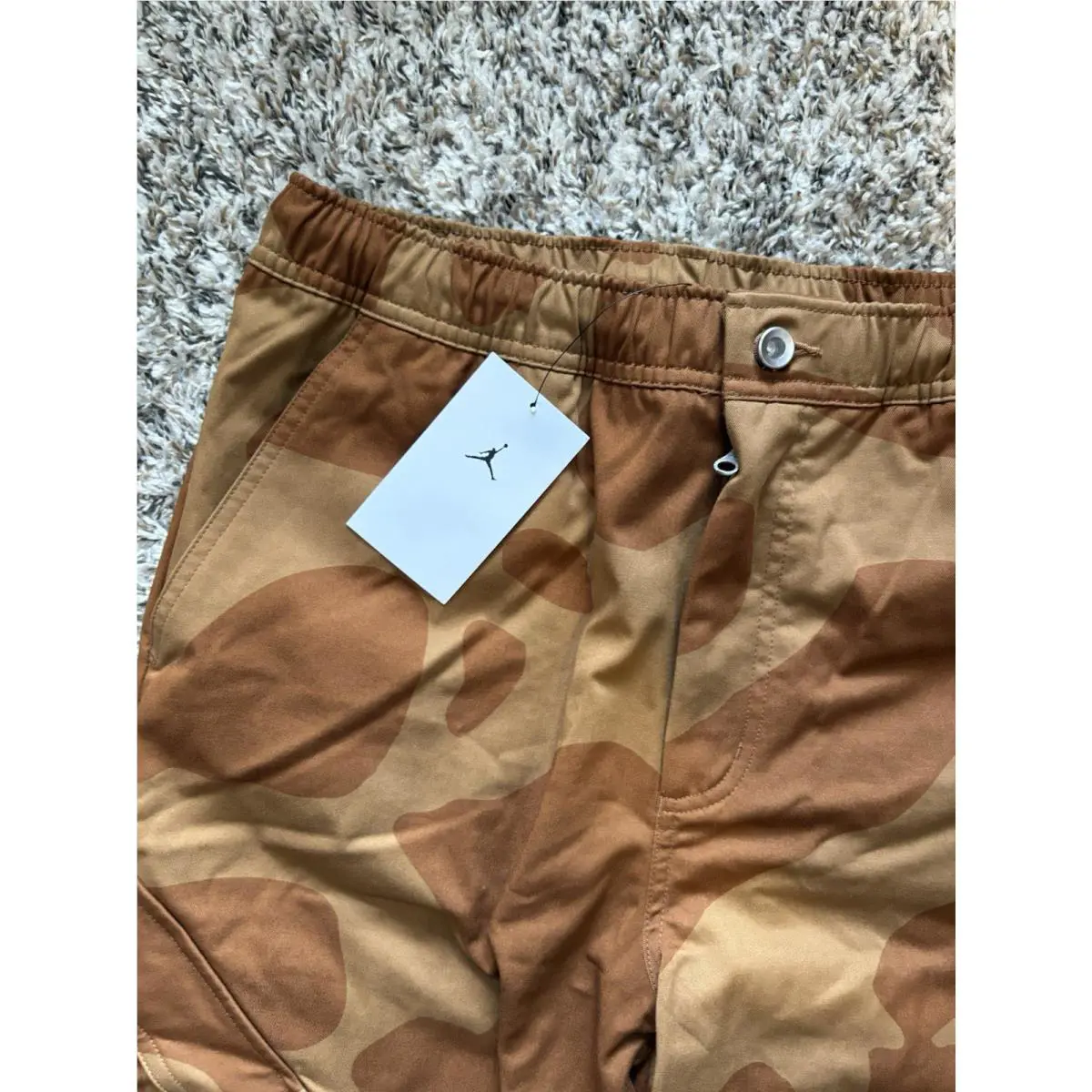 Nike clothing - Nike Air Jordan Essentials - Air Essentials - Brown 4