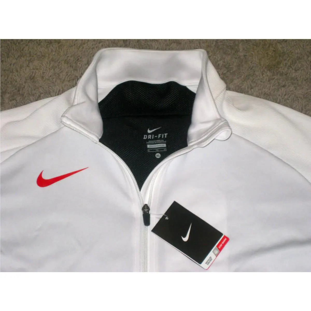 Nike clothing - Nike Dri-Fit - Whites 1
