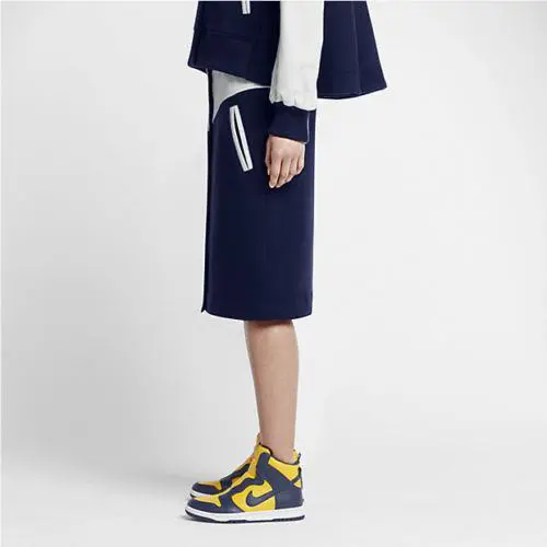 Nike clothing - Blue (UPC: 091201041336) 1