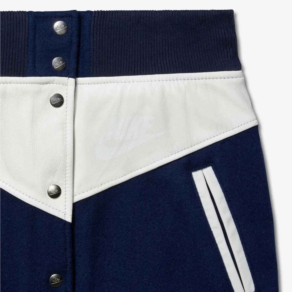 Nike clothing - Blue (UPC: 091201041336) 2