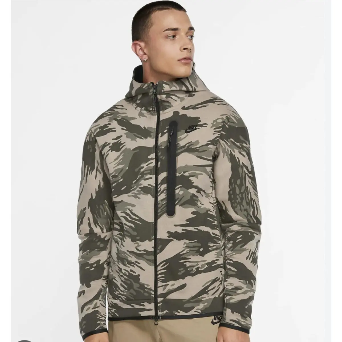 Nike clothing - Green 1