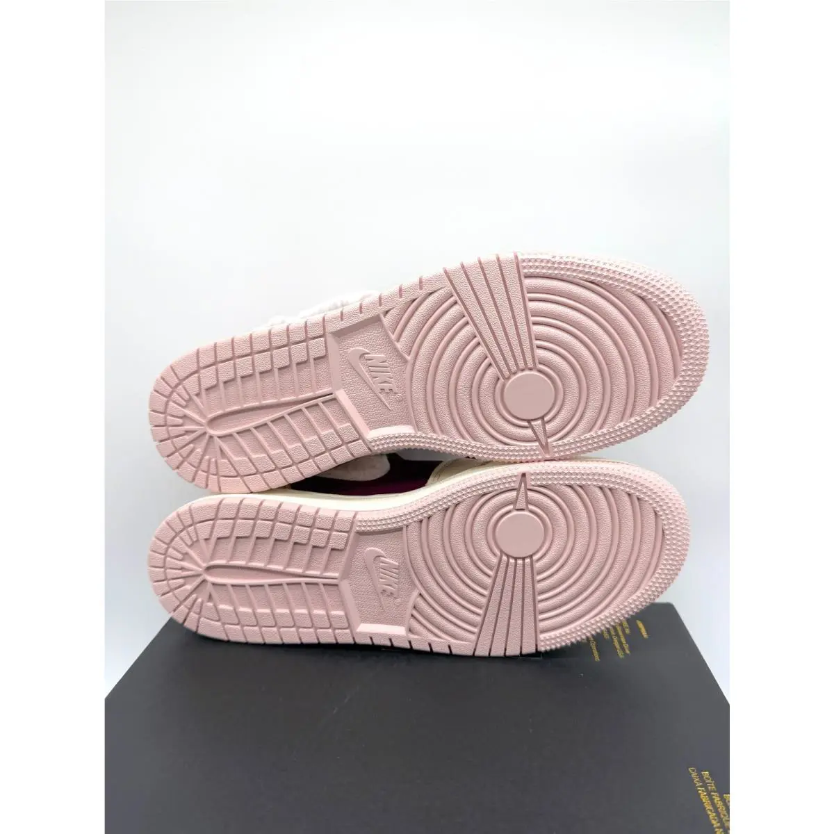 Nike shoes - Air Jordan 1 Low SE - Pink (UPC: 197600530799) 7