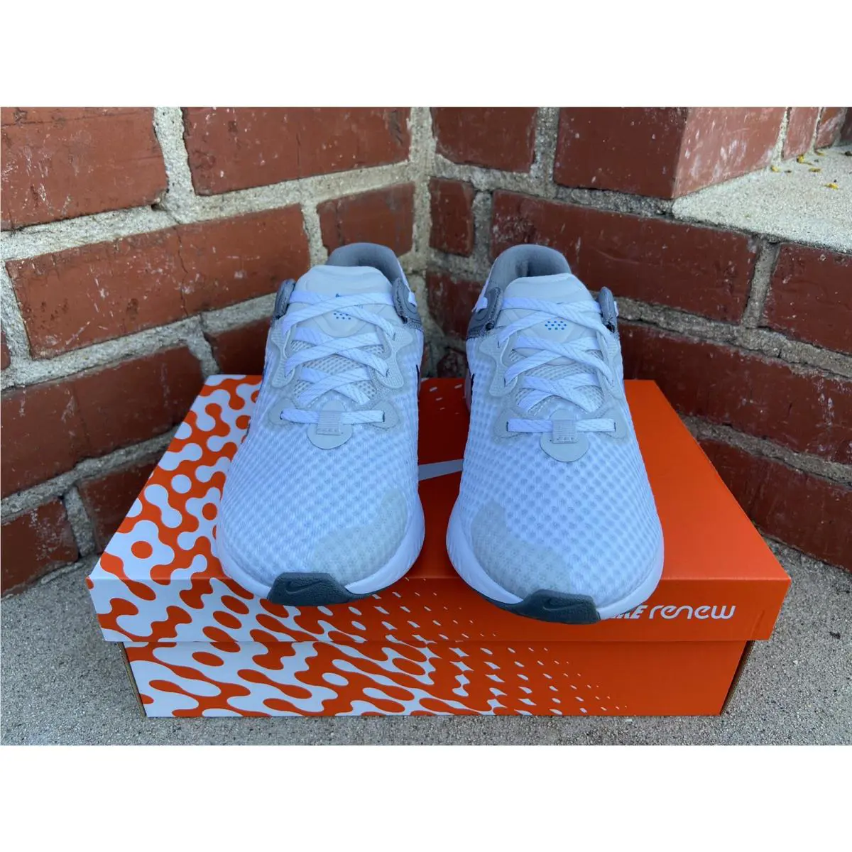 Nike shoes Renew Run - White, Manufacturer: Photon Dust/Smoke Grey/White/Photo Blue 3