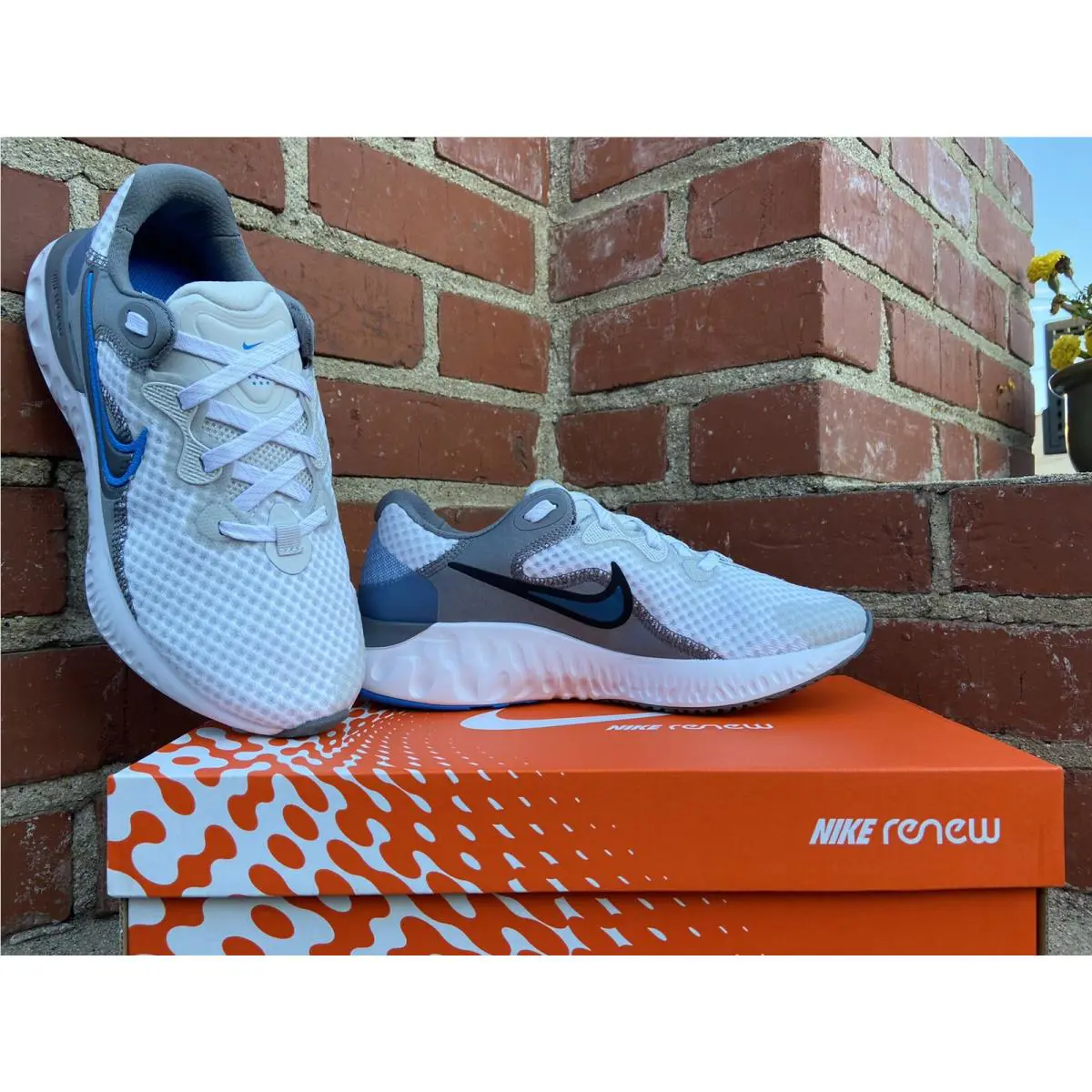 Nike shoes Renew Run - White, Manufacturer: Photon Dust/Smoke Grey/White/Photo Blue 5