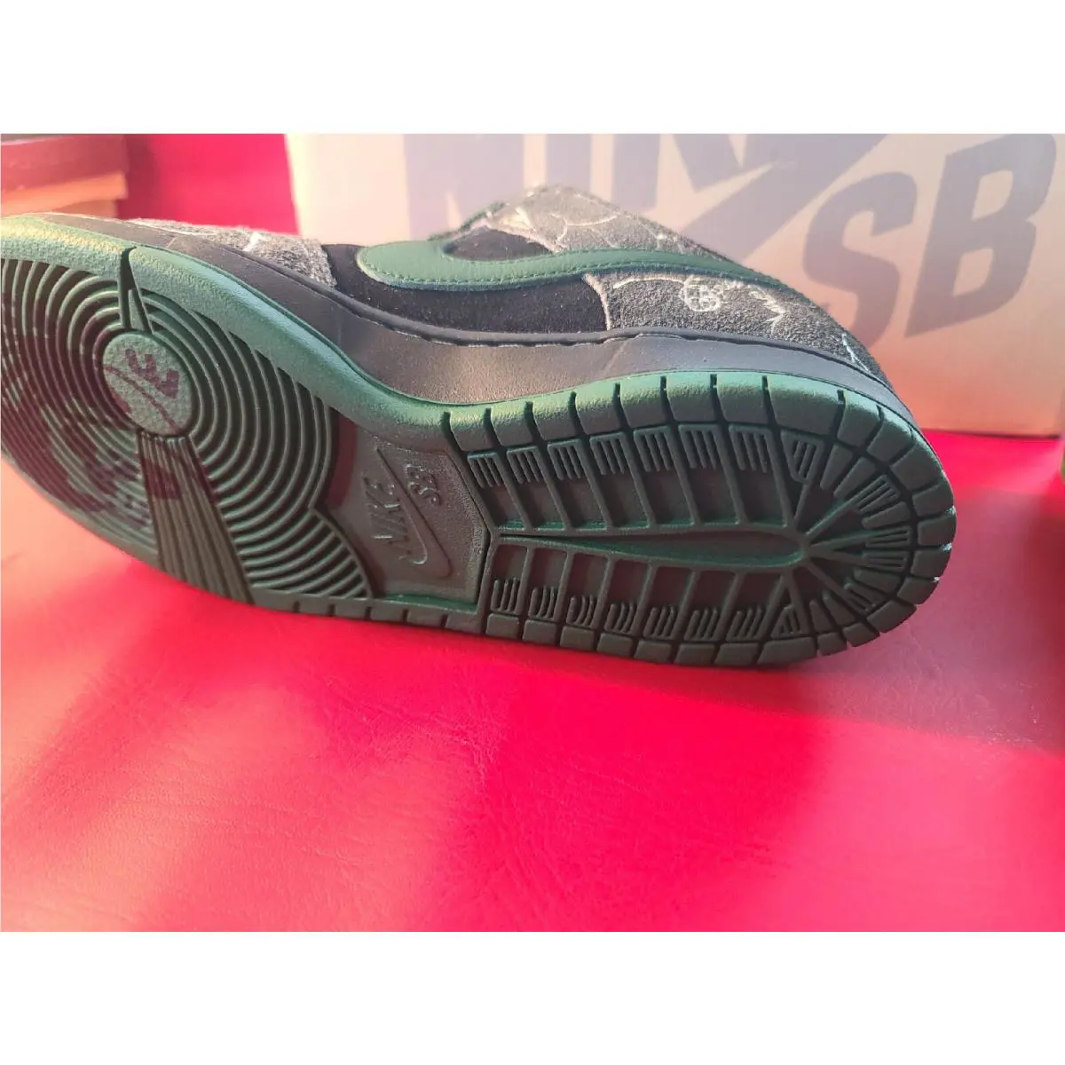 Nike shoes - Nike SB Dunk - Dunk - HF7743-001 - Black/Gorge Green-Summit White (UPC: 197599969754) 8