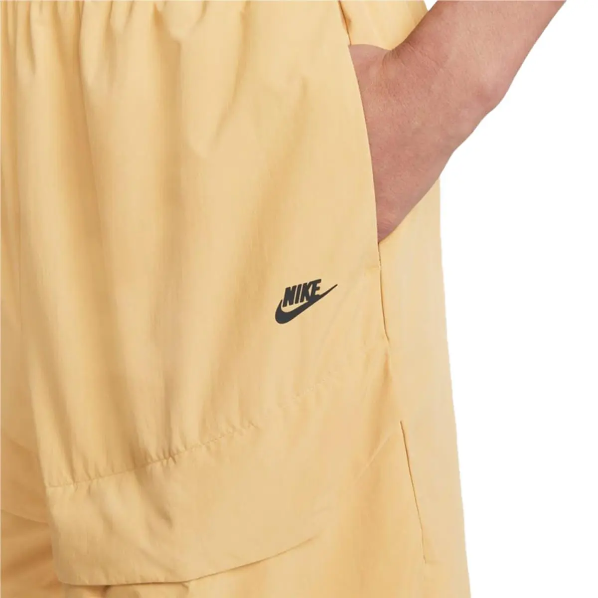 Nike clothing - Khaki (UPC: 195868475746) 0