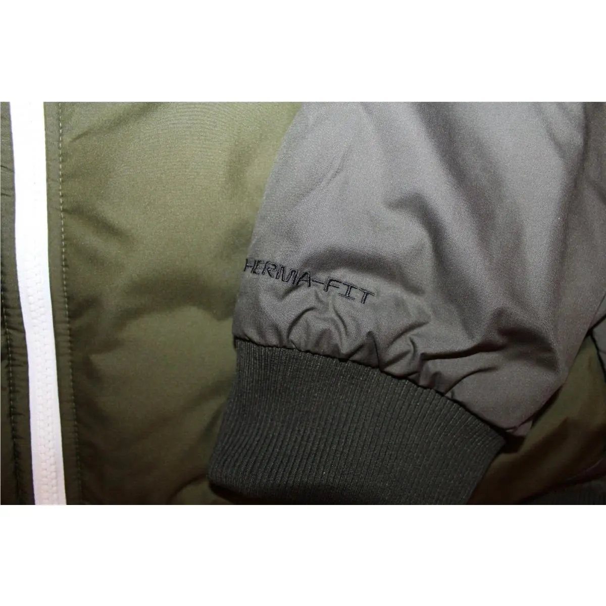 Nike clothing - GRAY GREEN 2