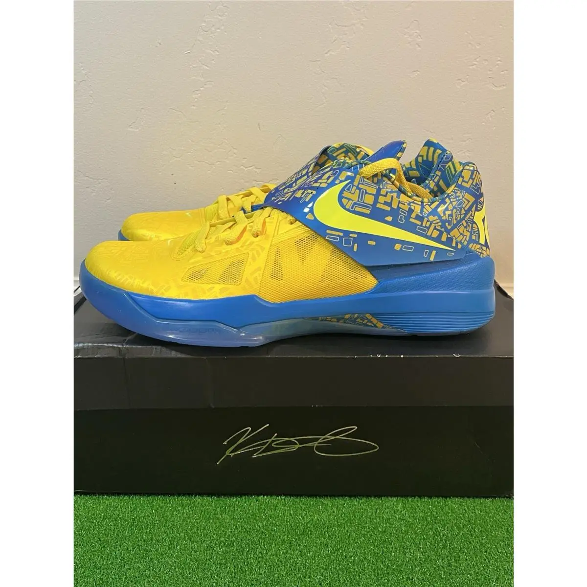 Nike shoes - Nike KD 4 - FZ5916-400 - Yellow 0