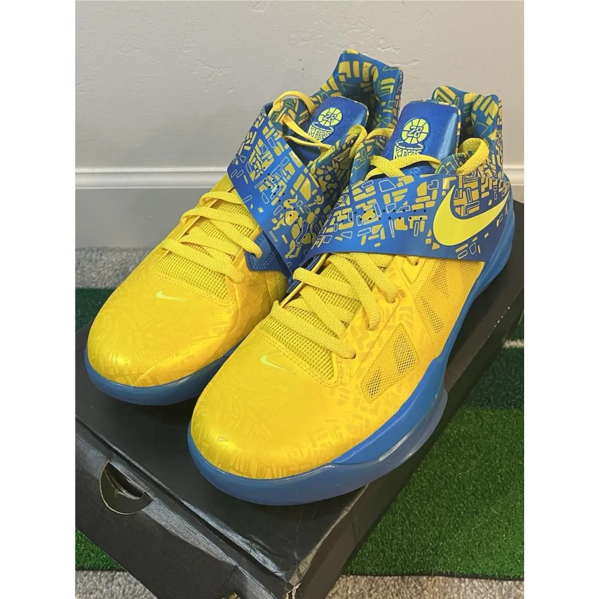 Nike shoes - Nike KD 4 - FZ5916-400 - Yellow 1