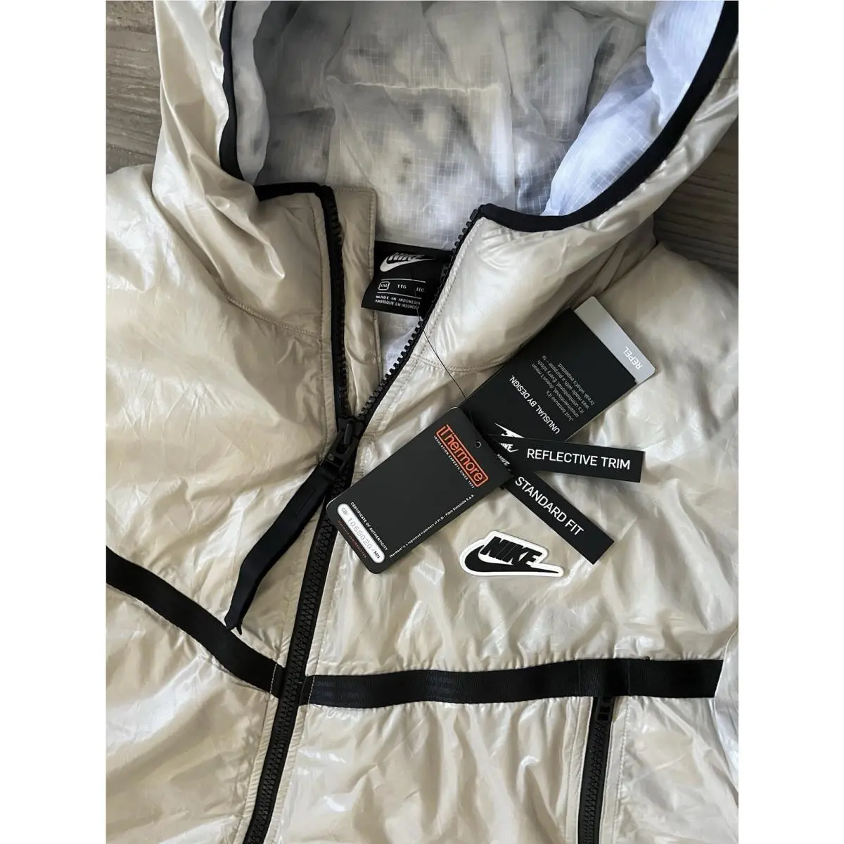 Nike clothing - Nike Synthetic-Fill Windrunner - Windrunner - CZ1508 - Beige, Manufacturer: Stone/White/Black (UPC: 194494714991) 3