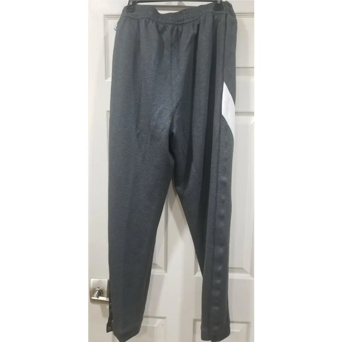Nike clothing - Gray (UPC: 0192502308873) 7