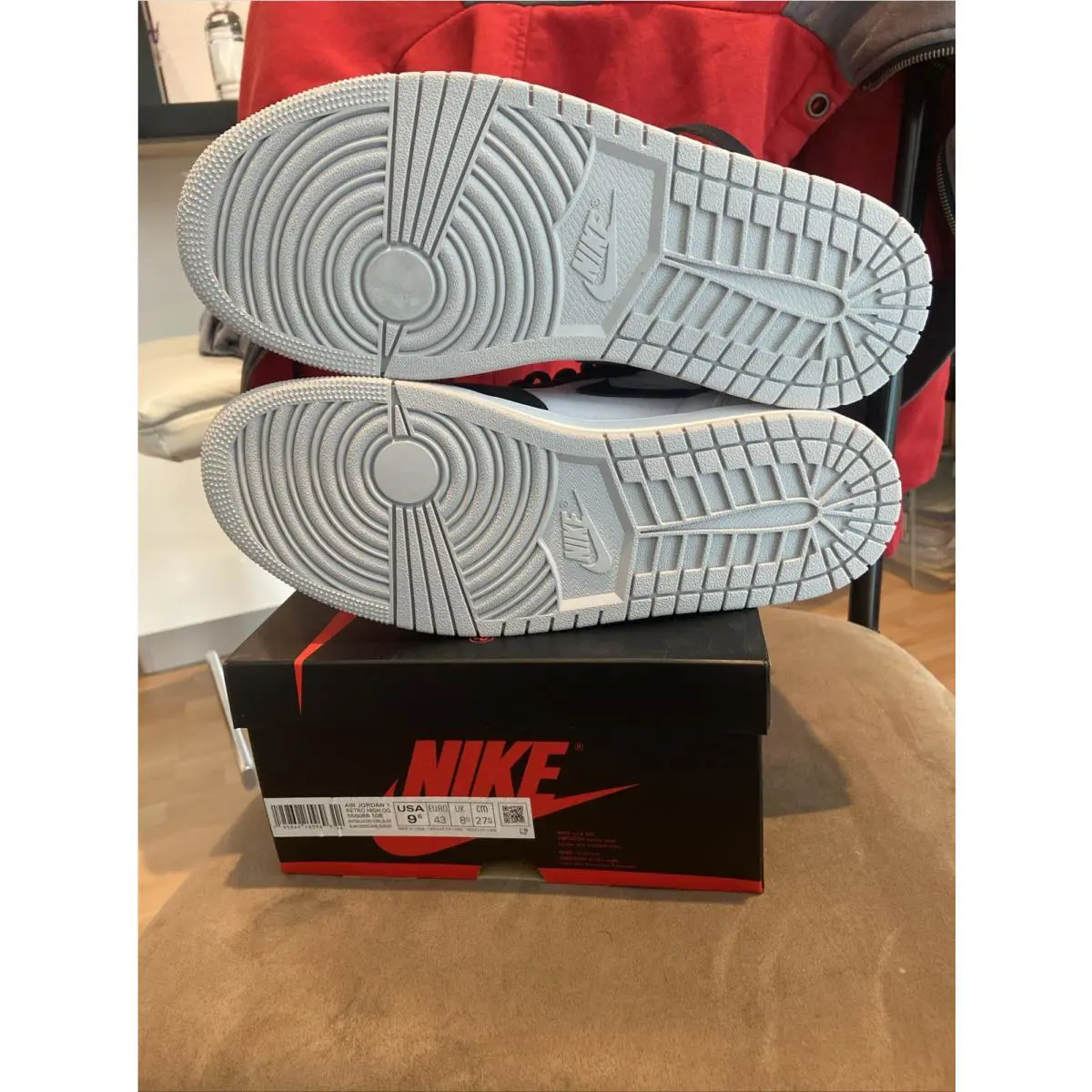 Nike shoes - Air Jordan 1 - Air - 555088-108 - Gray (UPC: 0195869260969) 4