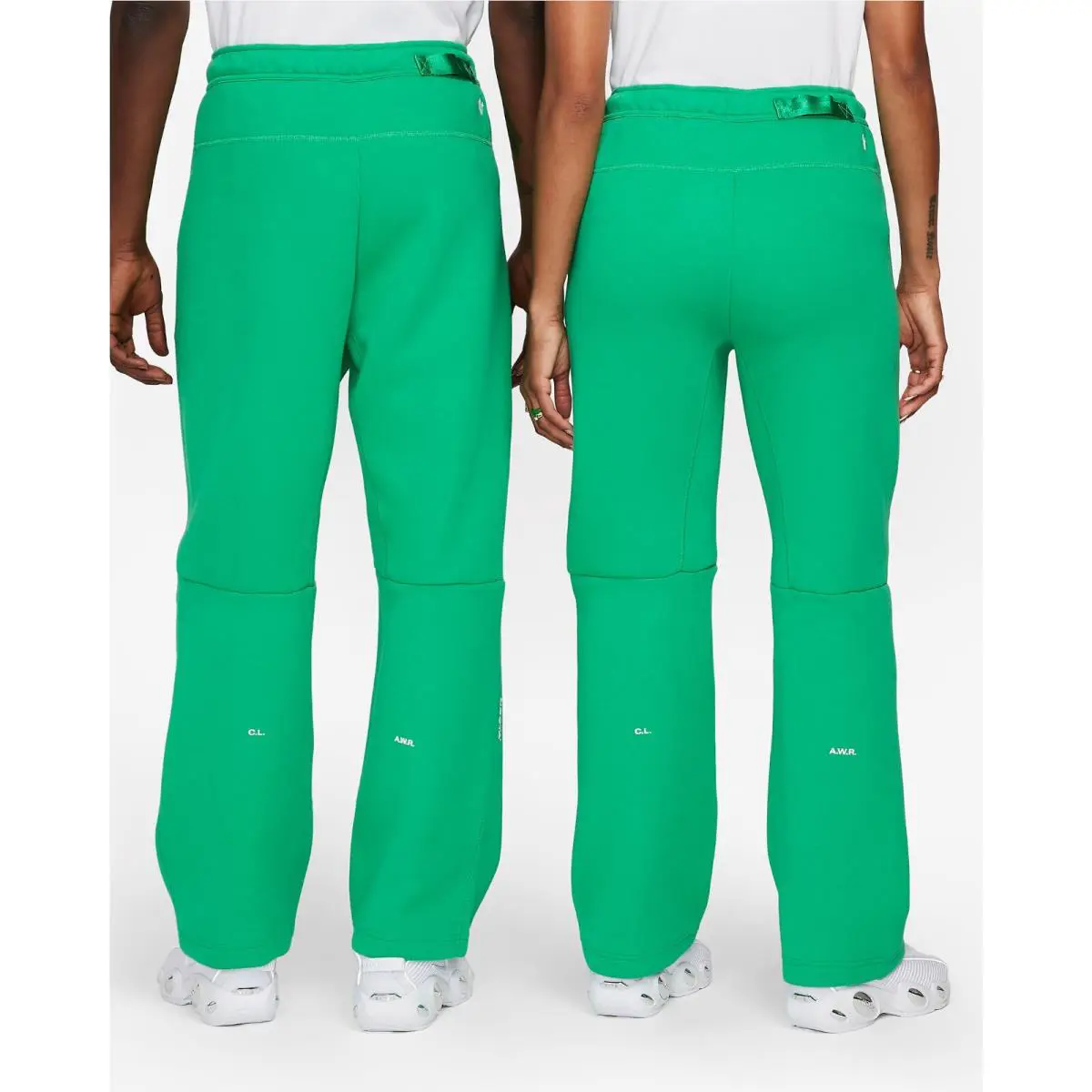Nike clothing - Green (UPC: 196607429198) 0