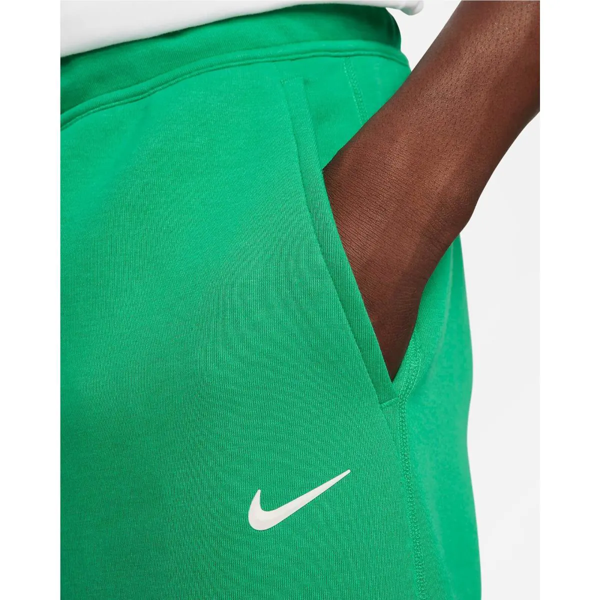 Nike clothing - Green (UPC: 196607429198) 8