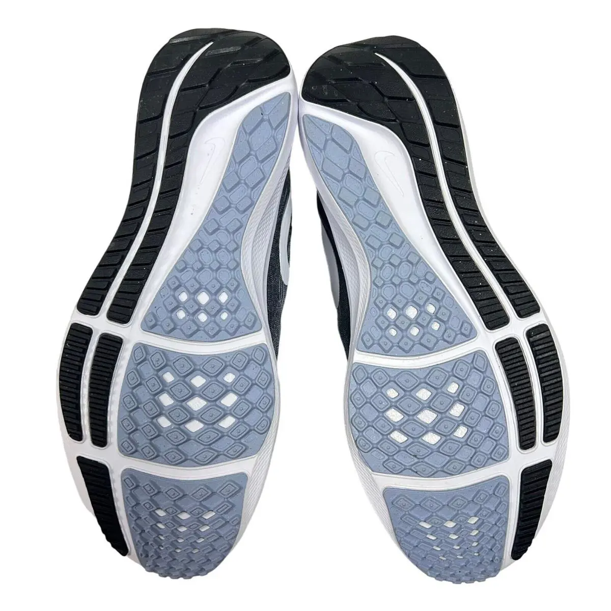 Nike shoes - Black 3