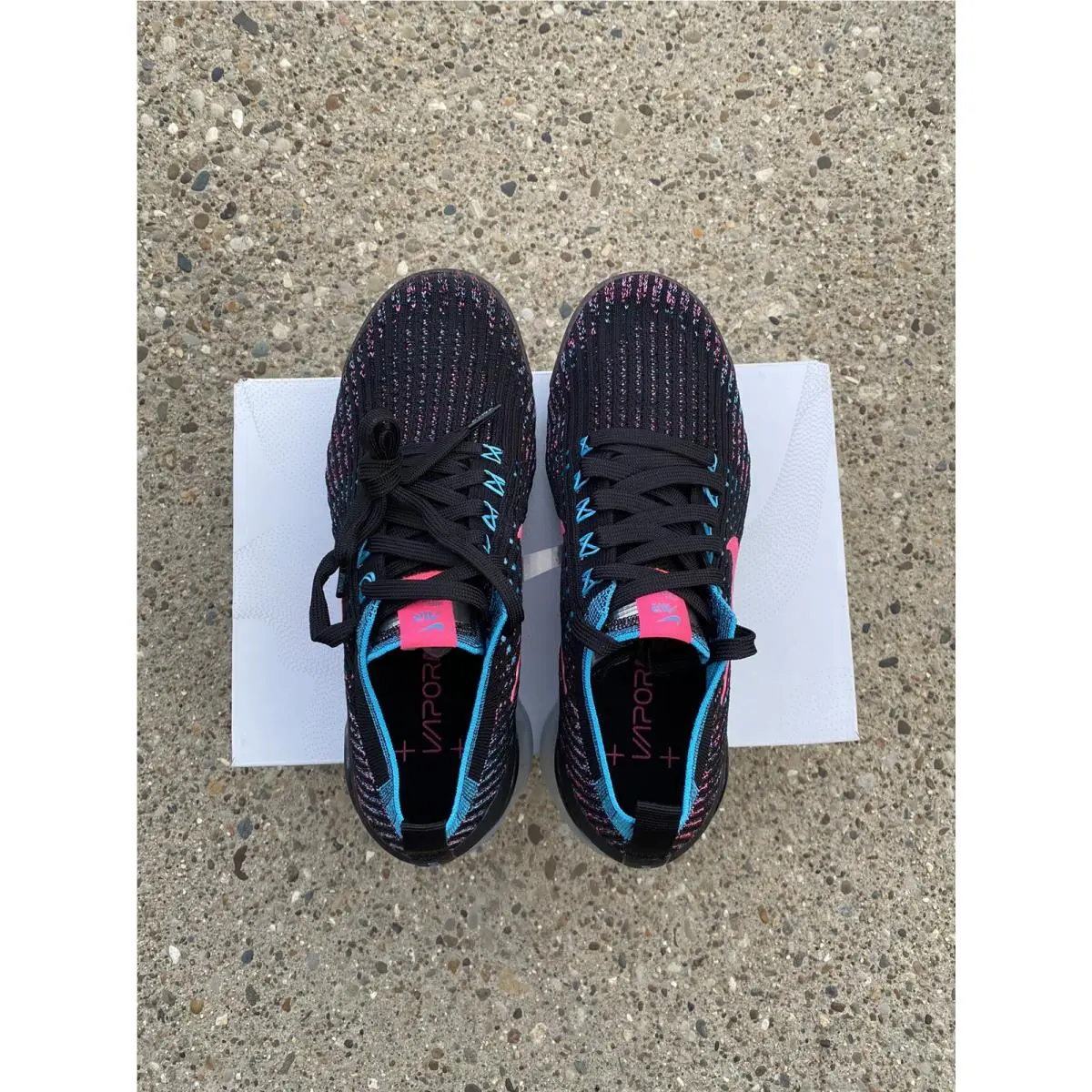 Nike shoes - Nike Air VaporMax Flyknit - Air VaporMax Flyknit - CZ7988-001 - Black / Hyper Pink / Baltic Blue 3