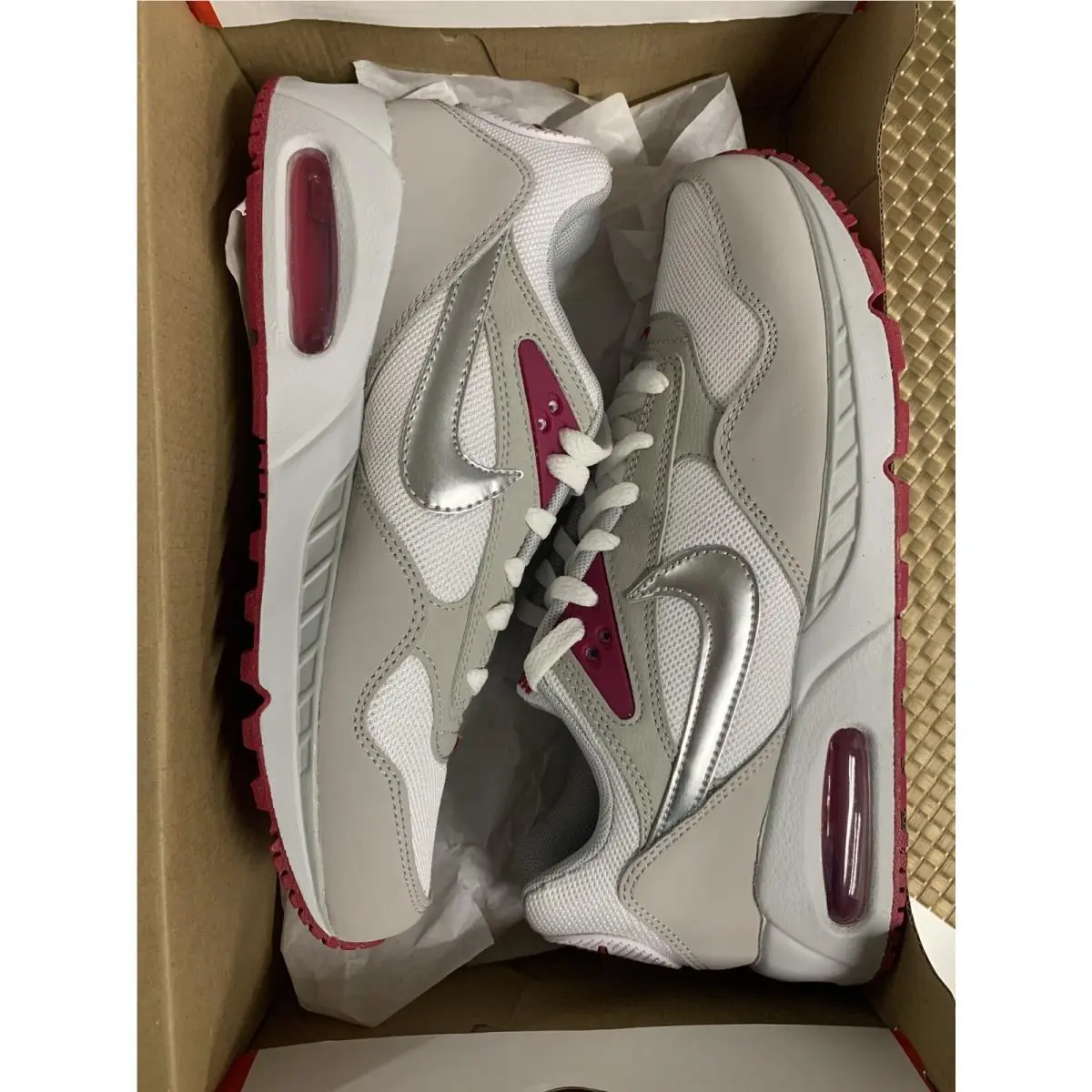 Nike Air Max Correlate Size 7M 8.5W