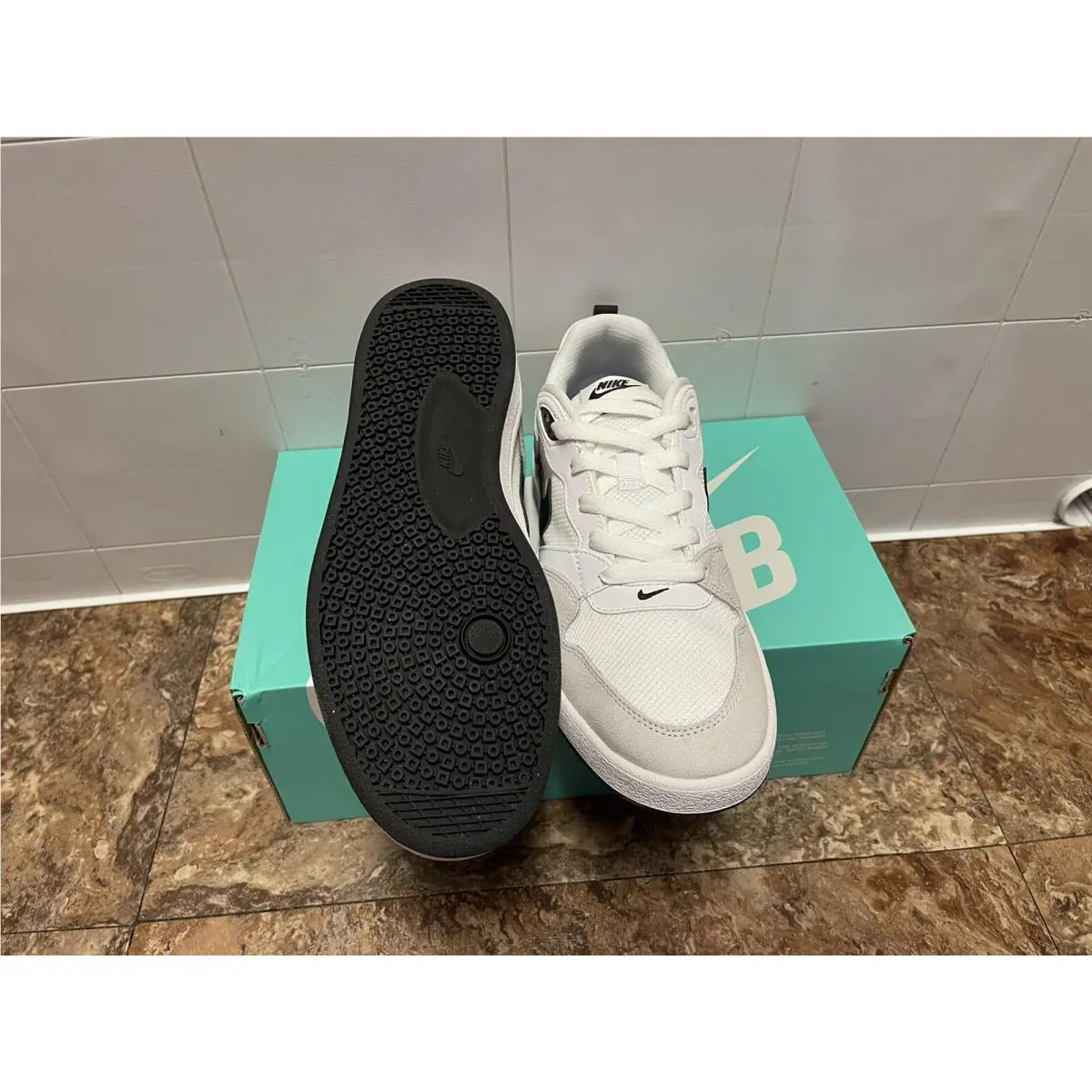 Nike shoes - Nike SB Alleyoop - Alleyoop - CQ0369-002 - White/black (UPC: 00193654546854) 2
